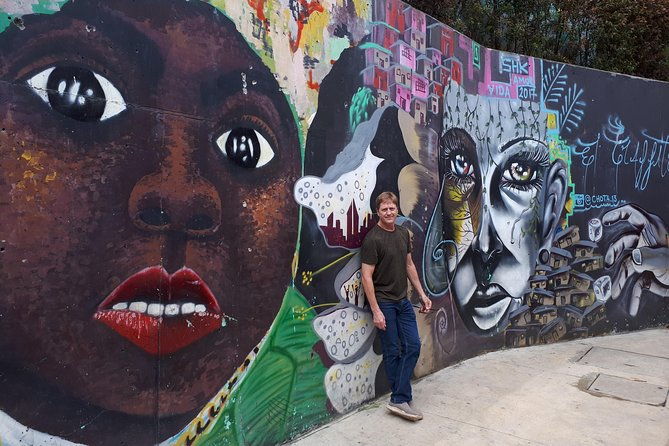comuna-13-private-guided-tour-in-medellin