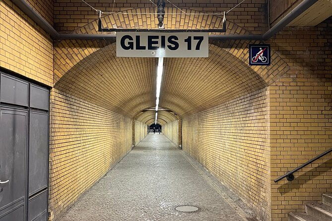 concentration-camp-sachsenhausen-trainwalk-6h