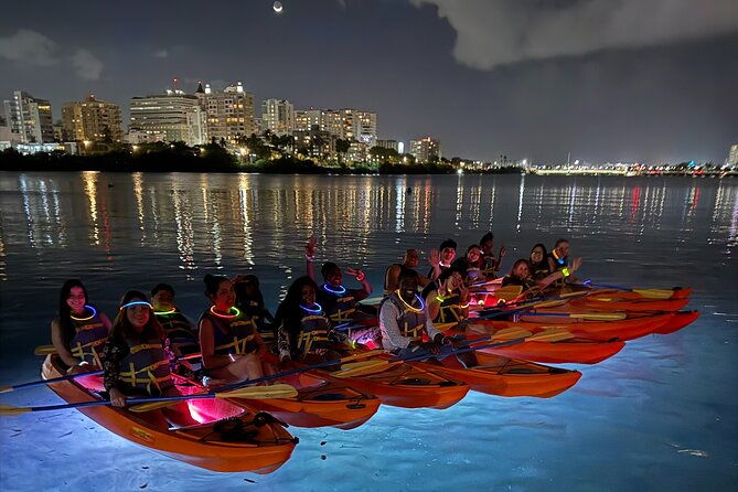 condado-glow-and-paint-kayak-tour
