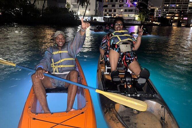 condado-glow-and-paint-kayak-tour