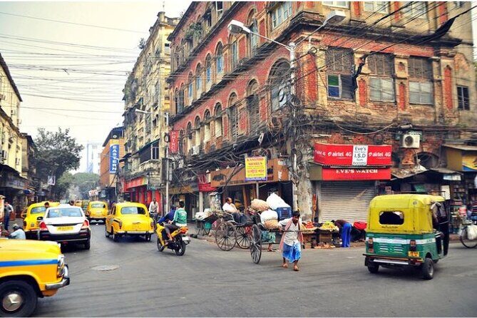 Confluence of Cultures from Bow Barracks to Burrabazar Kolkata - Key Points
