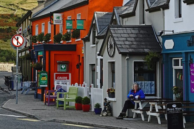 connemara-day-trip-including-leenane-village-and-kylemore-abbey-from-galway