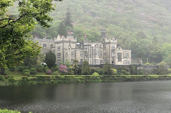 connemara-kylemore-abbey-and-wild-atlantic-way-tour-from-galway