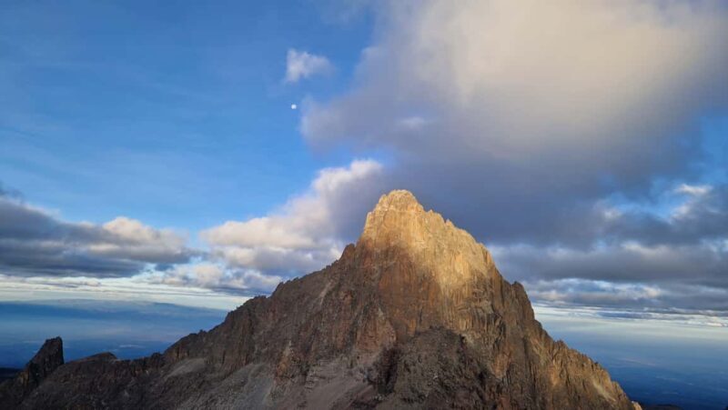 Conquer Mount Kenya: Mt Kenya Trekking via Chogoria 4-5 days - Who Should Consider This Tour?