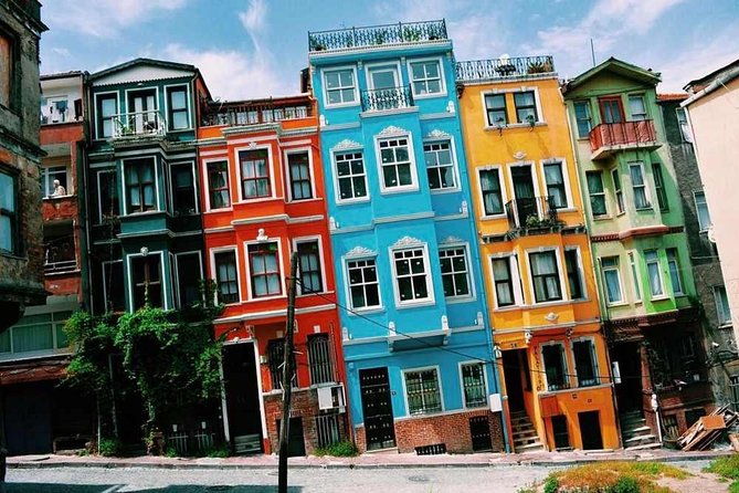 contemporary-art-walk-istiklal-street-modern-art-museums