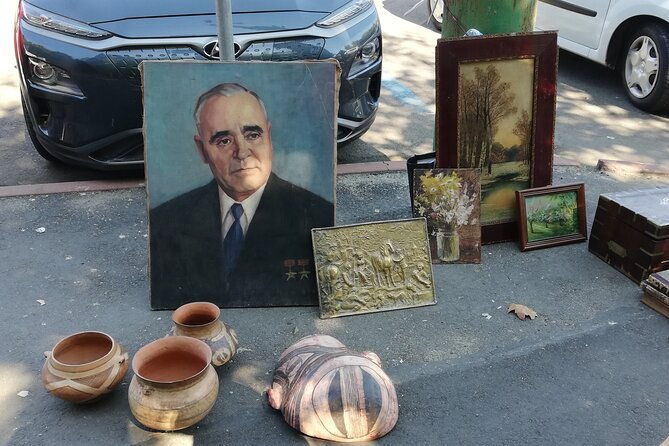 contrasts-of-communism-small-group-walking-tour-in-bucharest-2