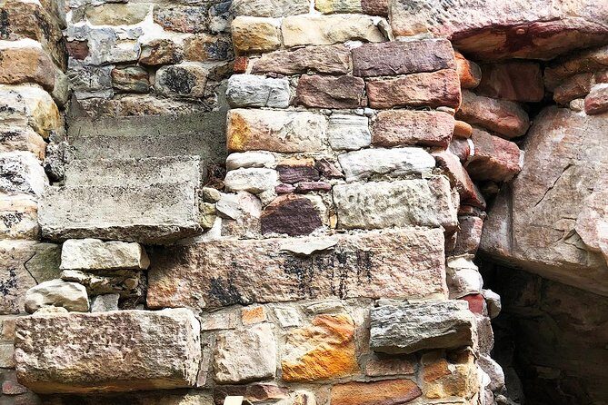 Convicts and The Rocks: Sydney's Walking Tour Led by Historian - Who Will Benefit Most?