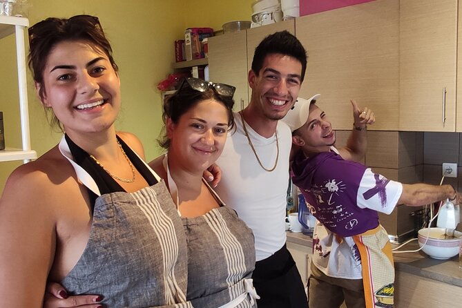 cook-and-dine-with-a-greek-family