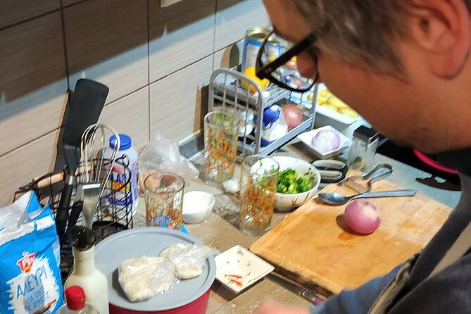 cook-and-dine-with-a-greek-family