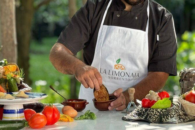 cook-and-eat-in-a-citrus-grove-in-sorrento