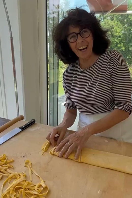 cook-bolognese-dishes-in-a-splendid-villa