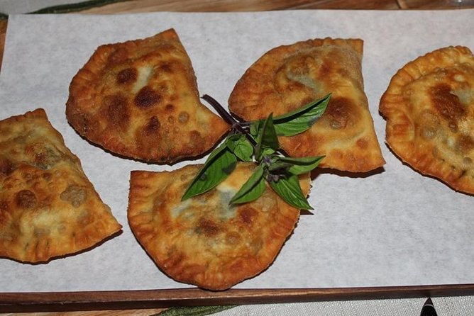 cook-with-locals-cretan-cooking-class-at-archanes-village