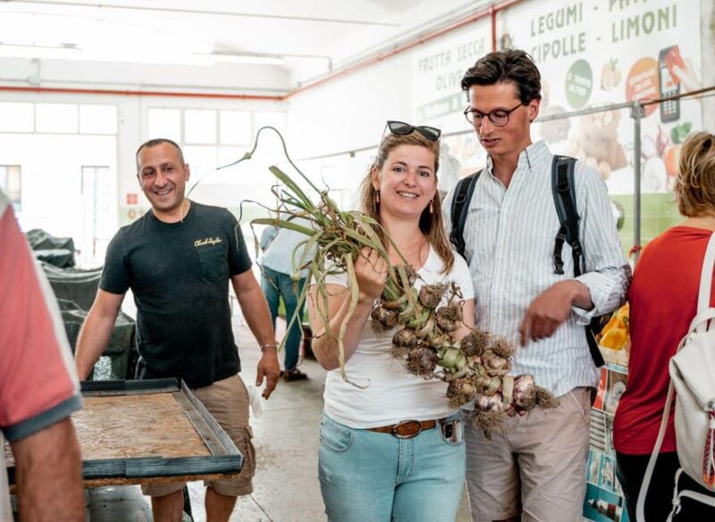 cook-with-mimma-optional-market-tour-puglian-flavors