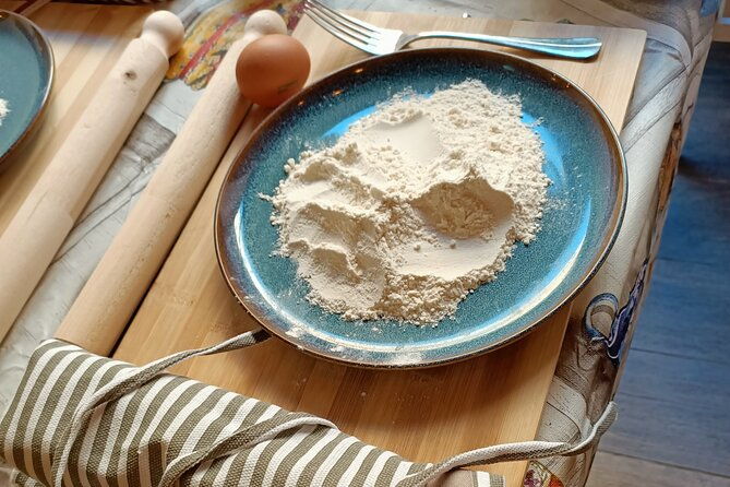 cooking-class-in-rome-make-fettucine-tiramisu-with-chef-paolo