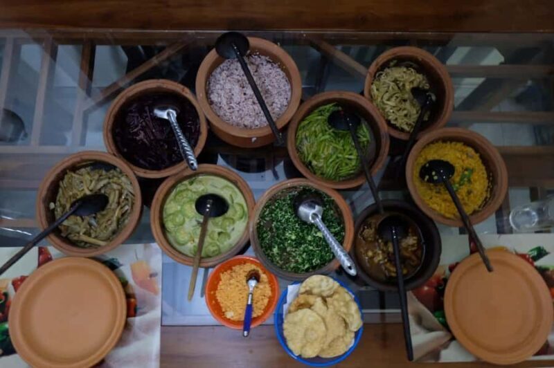 Cooking Class in Sri Lanka with Local Family at House - Ingredient Selection and Vegetable Preparation