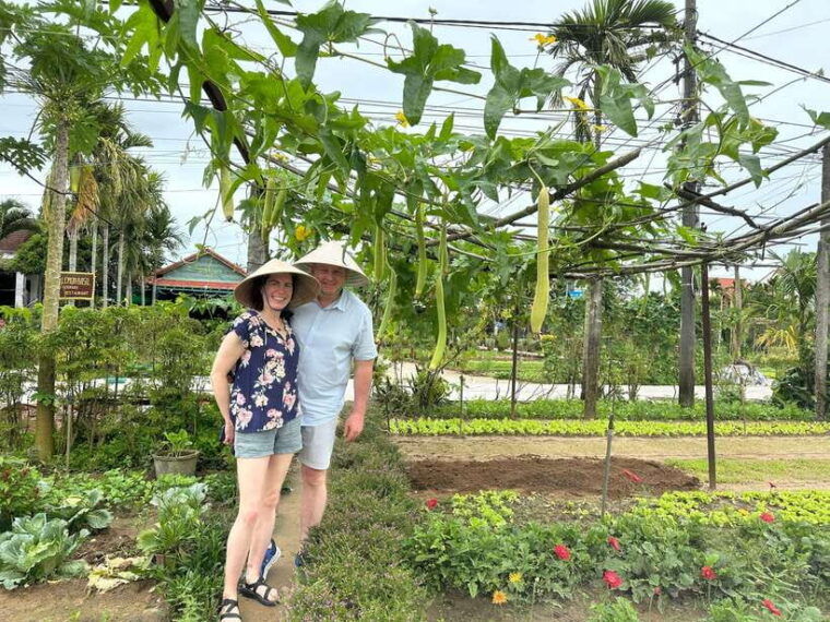 cooking-class-in-tra-que-village-and-lantern-making