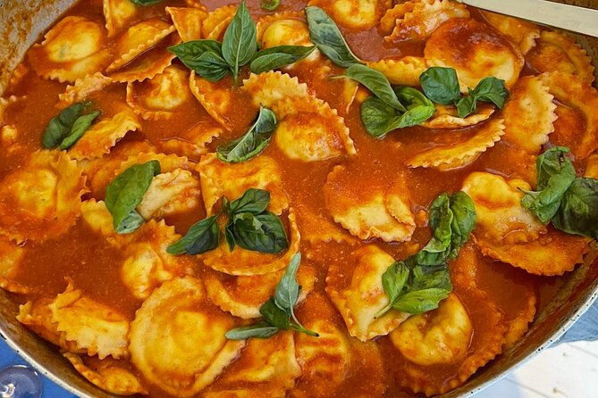 cooking-class-lunch-time-harvest-in-villa-in-sorrento