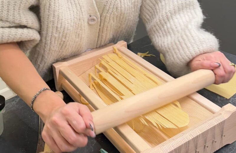 cooking-class-ravioli-and-spaghetti-pasta-lab-and-dinner-in-rome