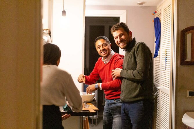 cooking-eating-with-locals-in-their-home-kitchen-in-rome-2