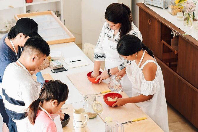 cooking-lesson-in-a-typical-house-in-polignano-with-aperitif
