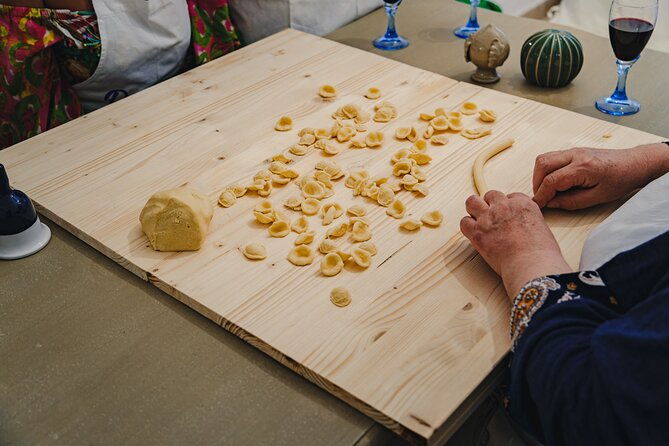cooking-lesson-in-a-typical-house-in-polignano-with-aperitif