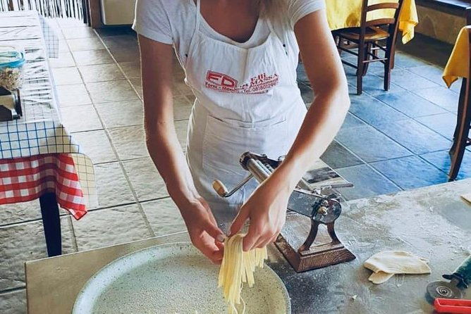 cooking-lesson-tagliatelle-mozzarella-and-tiramisu