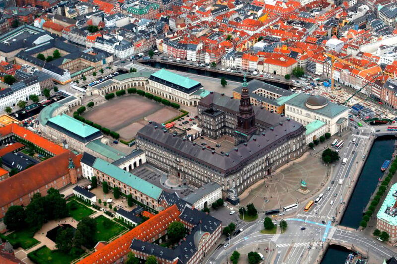 copenhagen-a-guided-walk-for-first-timers-in-the-city