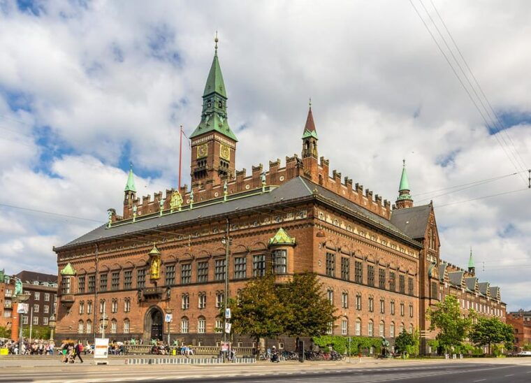 copenhagen-a-guided-walk-for-first-timers-in-the-city