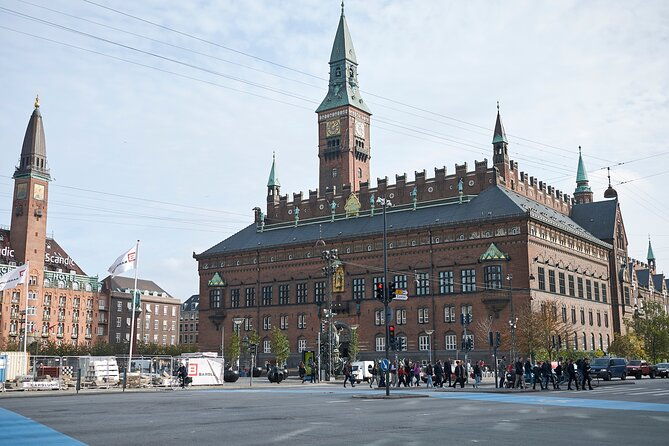copenhagen-canal-boat-cruise-and-city-nyhavn-walking-tour
