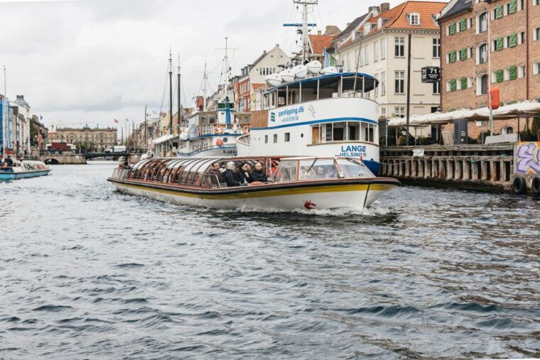 copenhagen-canal-cruise-with-guide