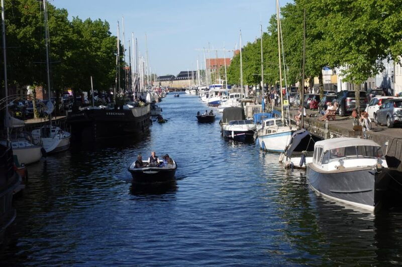 copenhagen-christiania-christianshavn-guided-walking-tour