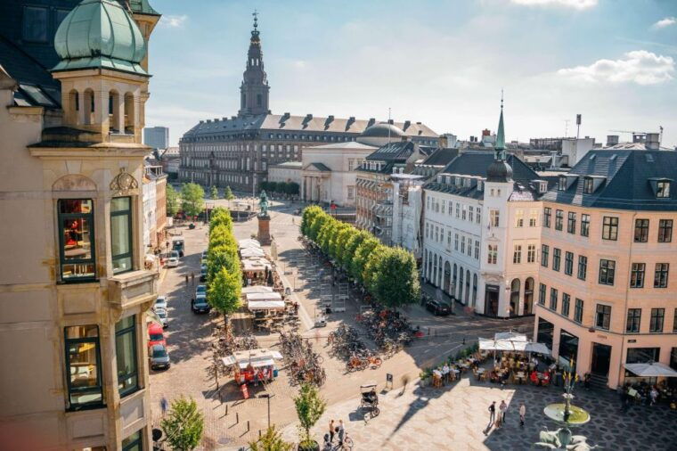 copenhagen-city-old-town-nyhavn-architecture-walking-tour