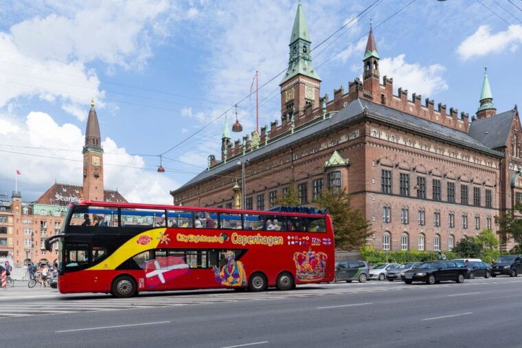 copenhagen-city-sightseeing-hop-on-hop-off-bus-tour