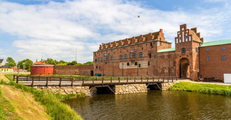 copenhagen-day-trip-to-malmo-old-town-castle-by-train-car