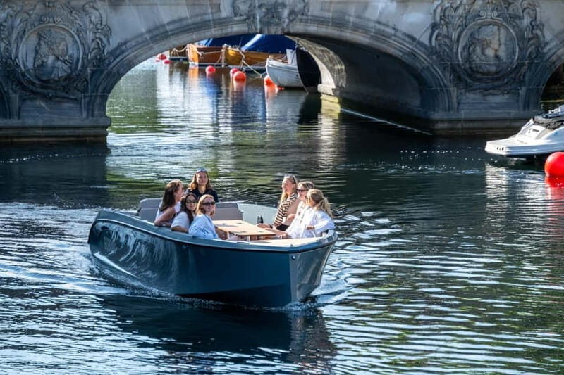 Copenhagen: Electric Boat Canal Tour with Guide - The Experience from Reviews