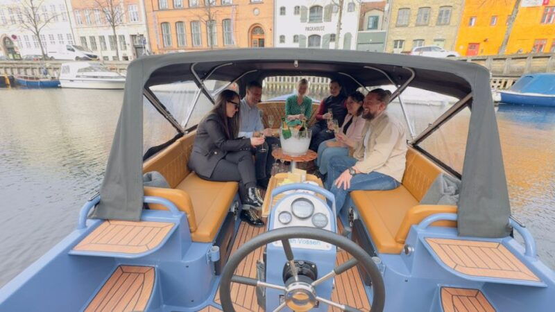 copenhagen-guided-canal-tour-by-electric-boat