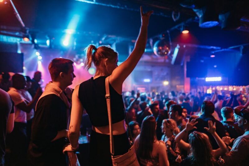 copenhagen-guided-party-pub-crawl-with-4-shots-and-1-drink