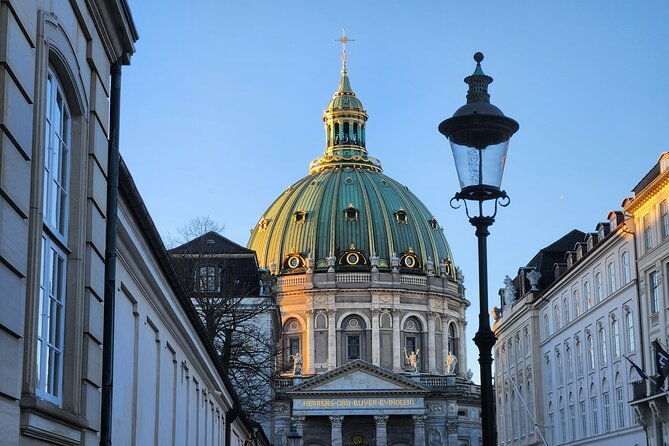 copenhagen-highlights-1-canal-ferry-ride-walking-tour