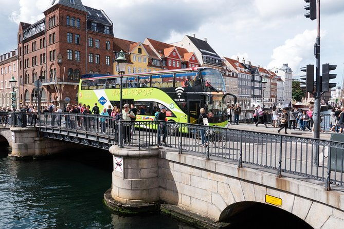 copenhagen-highlights-hop-on-hop-off-bus-classic-copenhagen-2