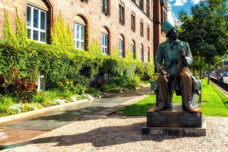 copenhagen-old-town-and-nyhavn-private-family-tour