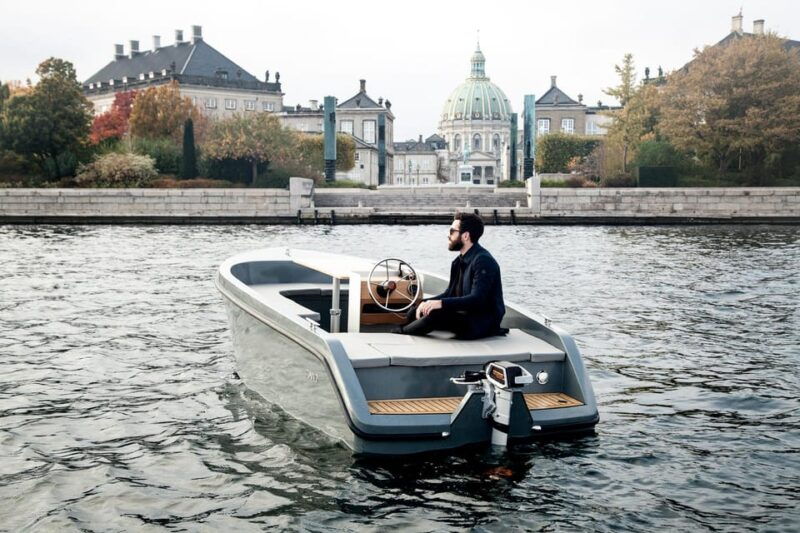copenhagen-private-boat-tour-with-captain-lite