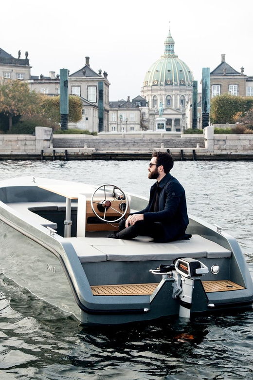 copenhagen-private-boat-tour-with-captain-lite