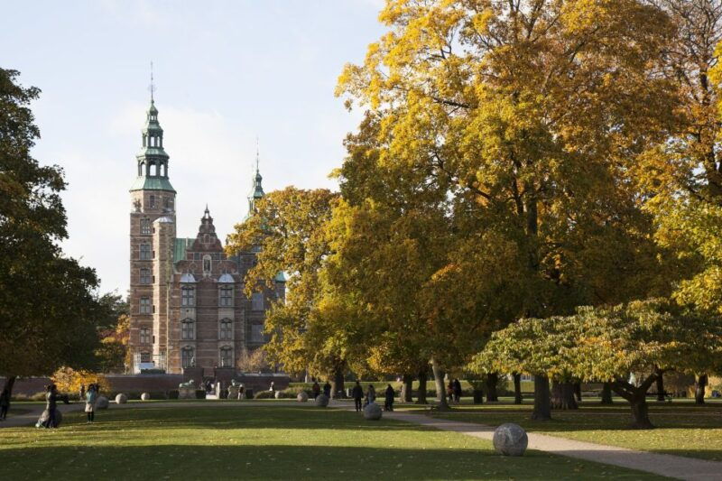 copenhagen-private-guided-walking-tour-of-rosenborg-castle
