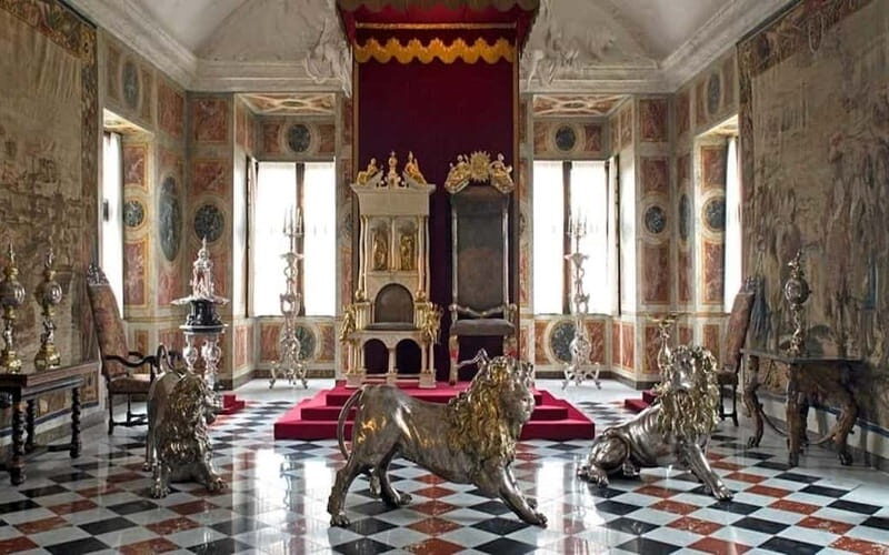 Copenhagen: Rosenborg and Christiansborg Palaces Tour in Spanish - An In-Depth Look at the Copenhagen Palaces Tour
