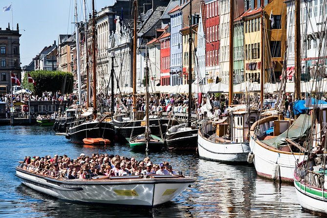 copenhagen-sightseeing-classic-canal-tour-with-live-guide