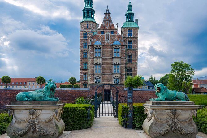 Copenhagen Walking Tour: Highlights and Hygge w/Lunch - What Makes This Tour Stand Out?