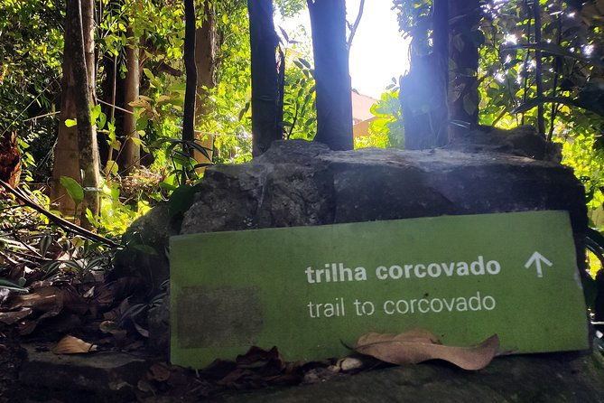 corcovado-hiking-tour-in-rio-de-janeiro