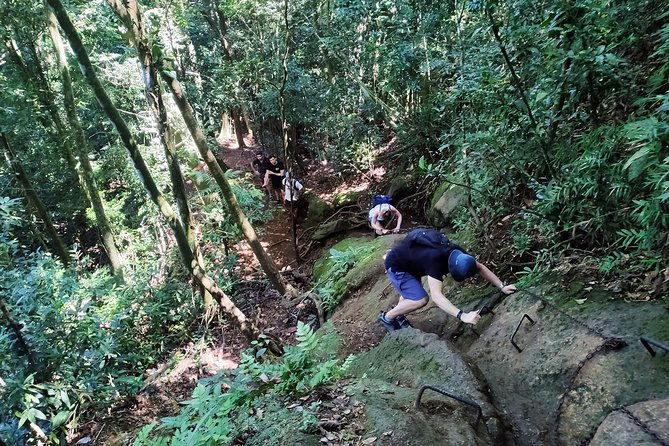 corcovado-hiking-tour-in-rio-de-janeiro