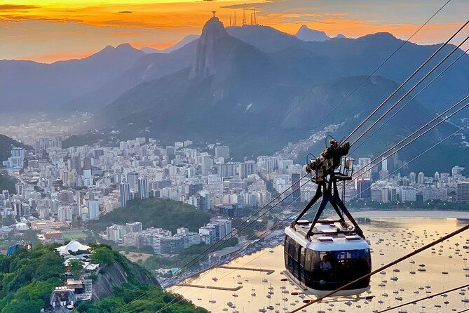 corcovado-train-and-sugarloaf-mountain-guided-tour-with-transfer