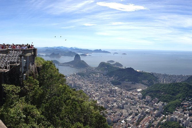 corcovado-with-christ-statue-be-one-of-the-first-to-get-there